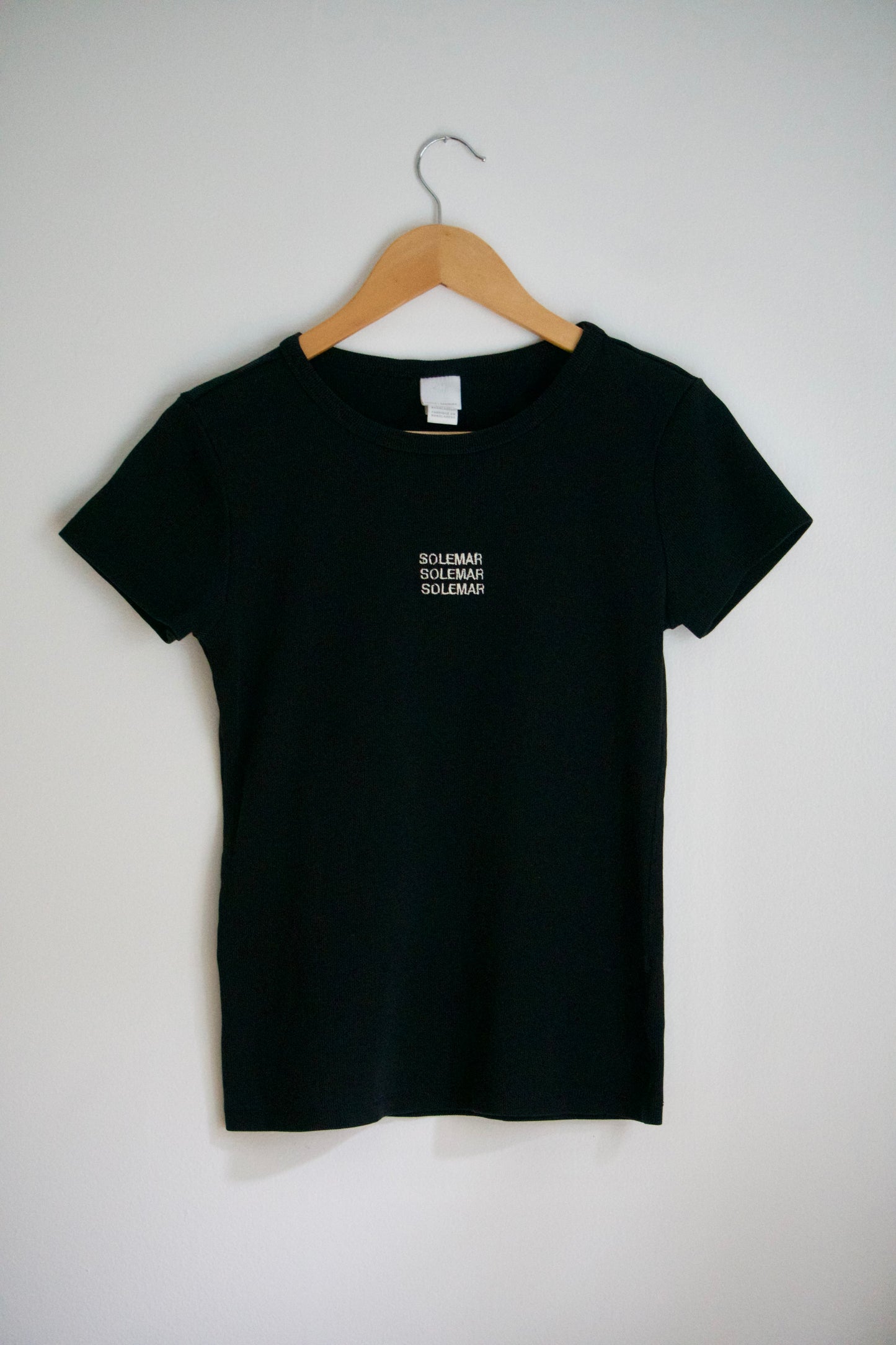 Size Medium Embroidered Solemar Tee in Black