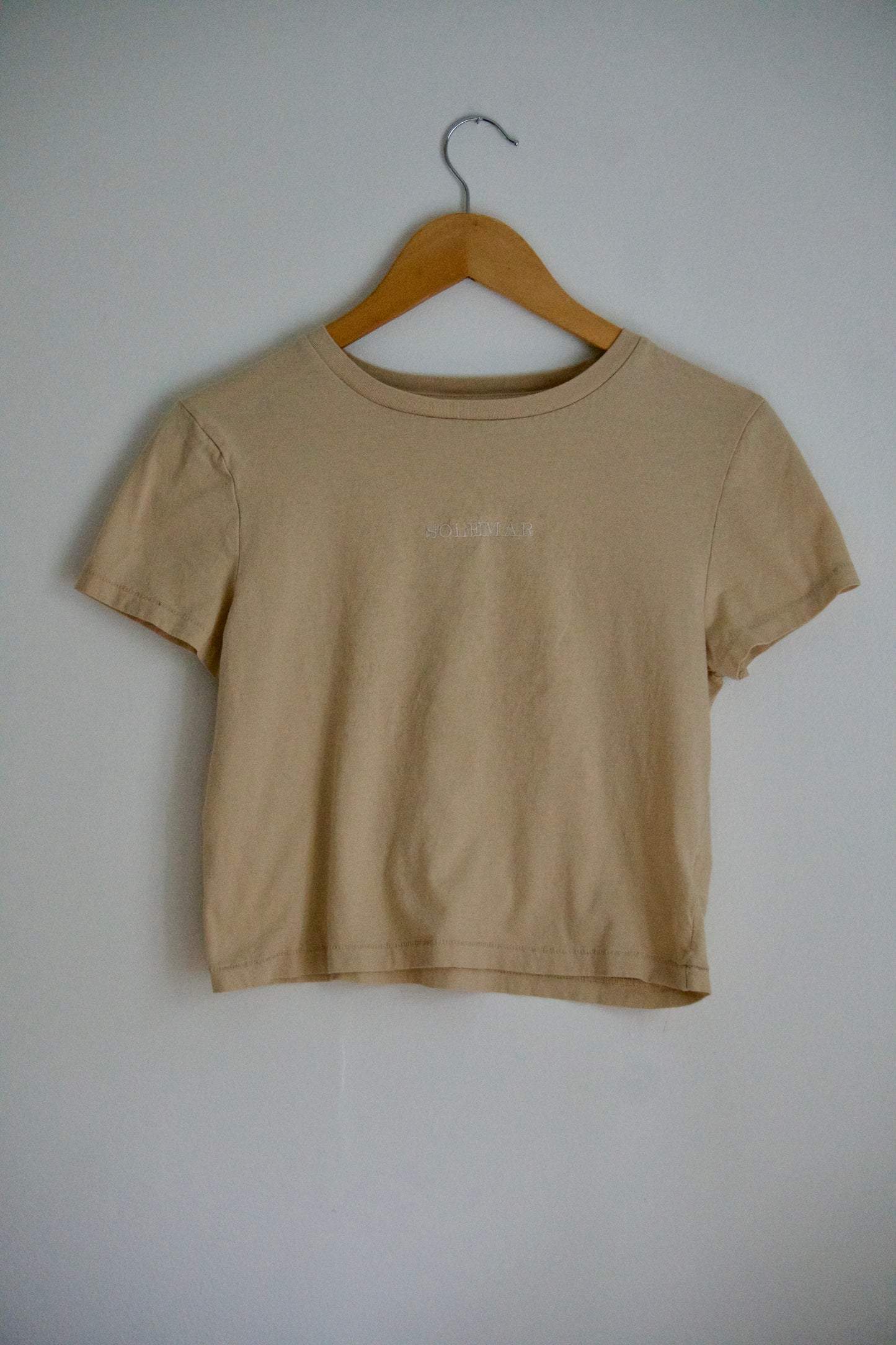 XS/SM Embroidered SOLEMAR Baby Tee in Tan