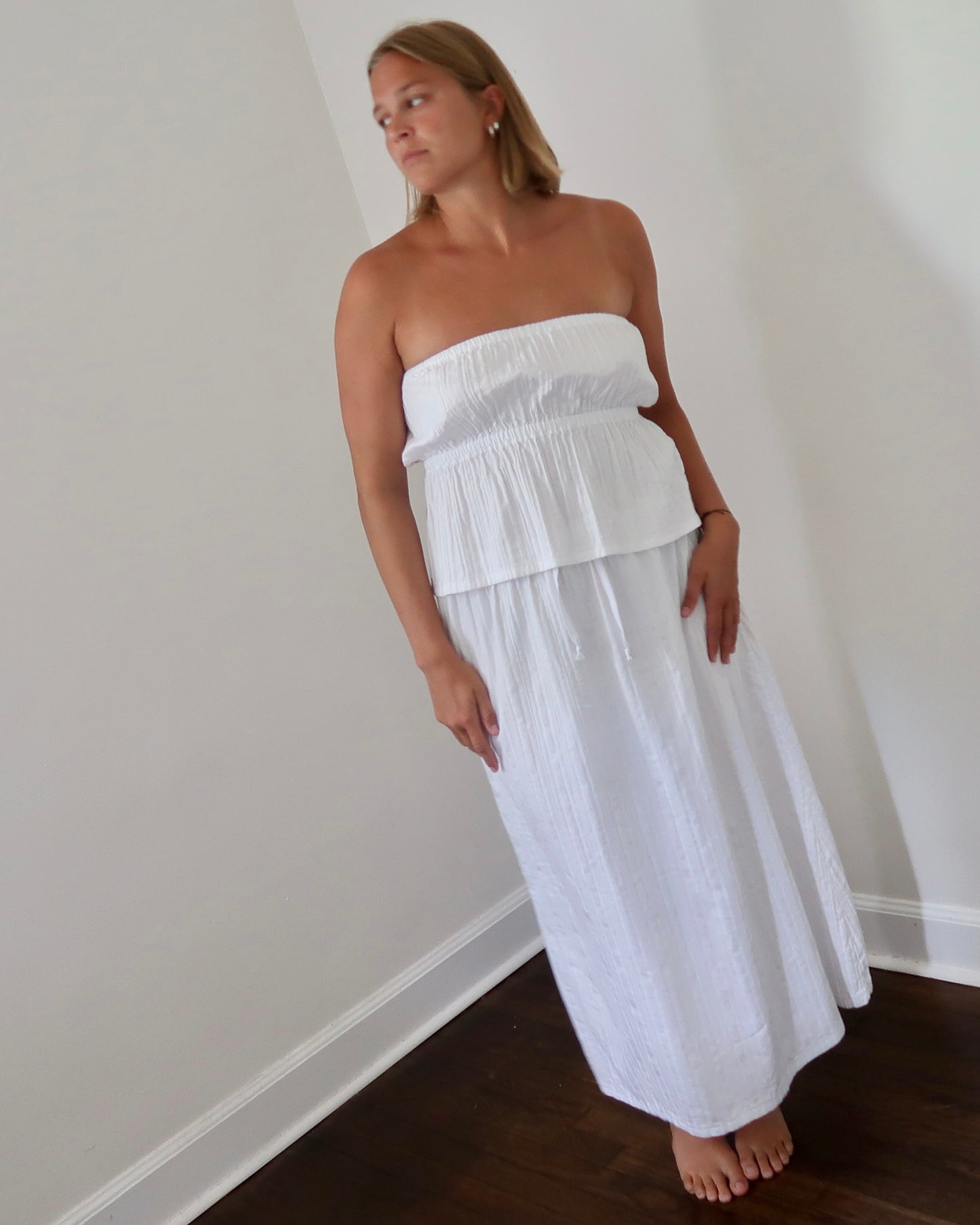 Puff Tube in White Raised Stripes