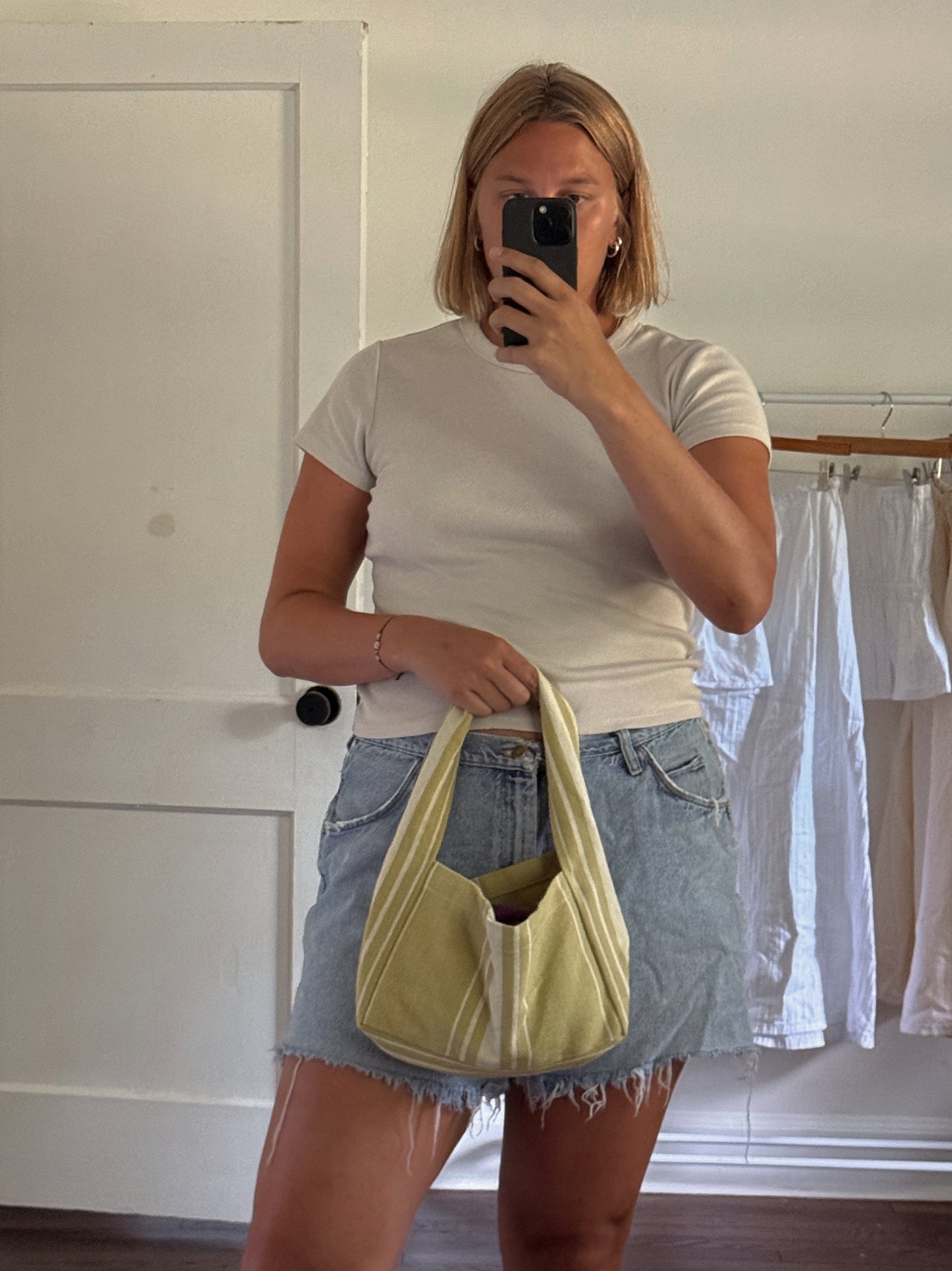 CHICA BOXY BEACH TOTE IN VERDE