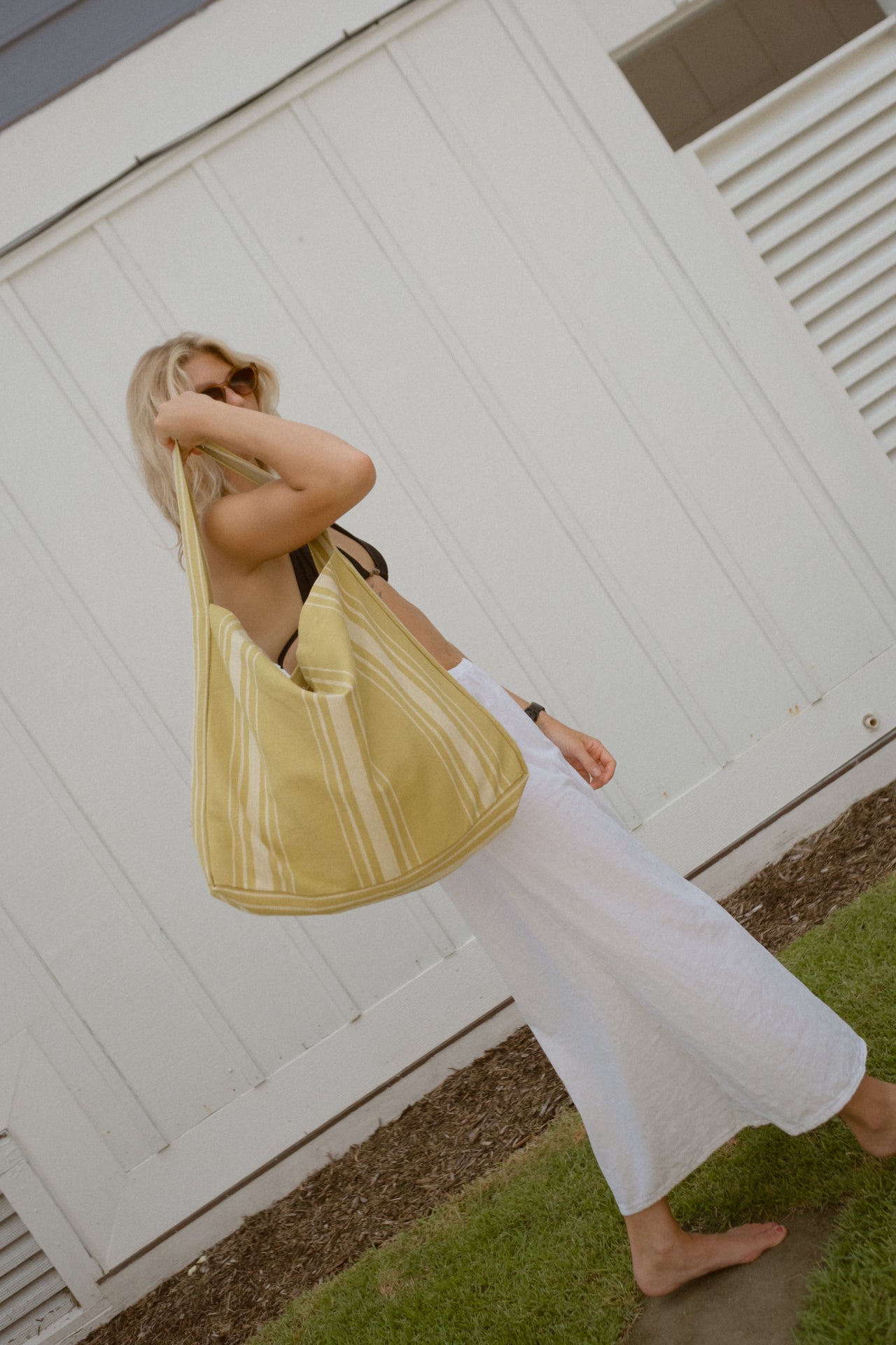 GRANDE BOXY BEACH TOTE IN VERDE